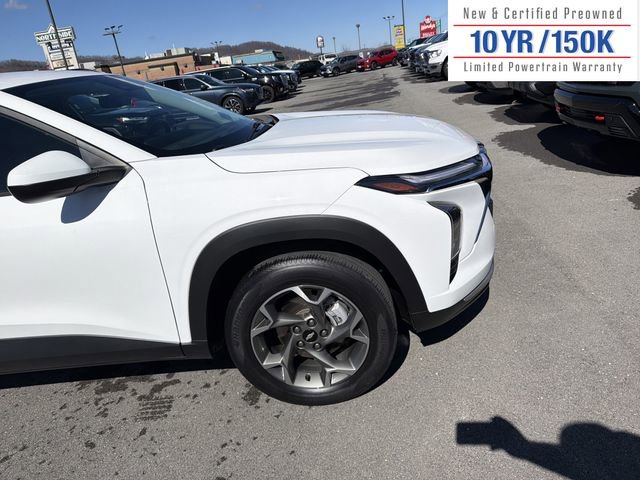 Used 2024 Chevrolet Trax LT w/ LT Convenience Package image 4