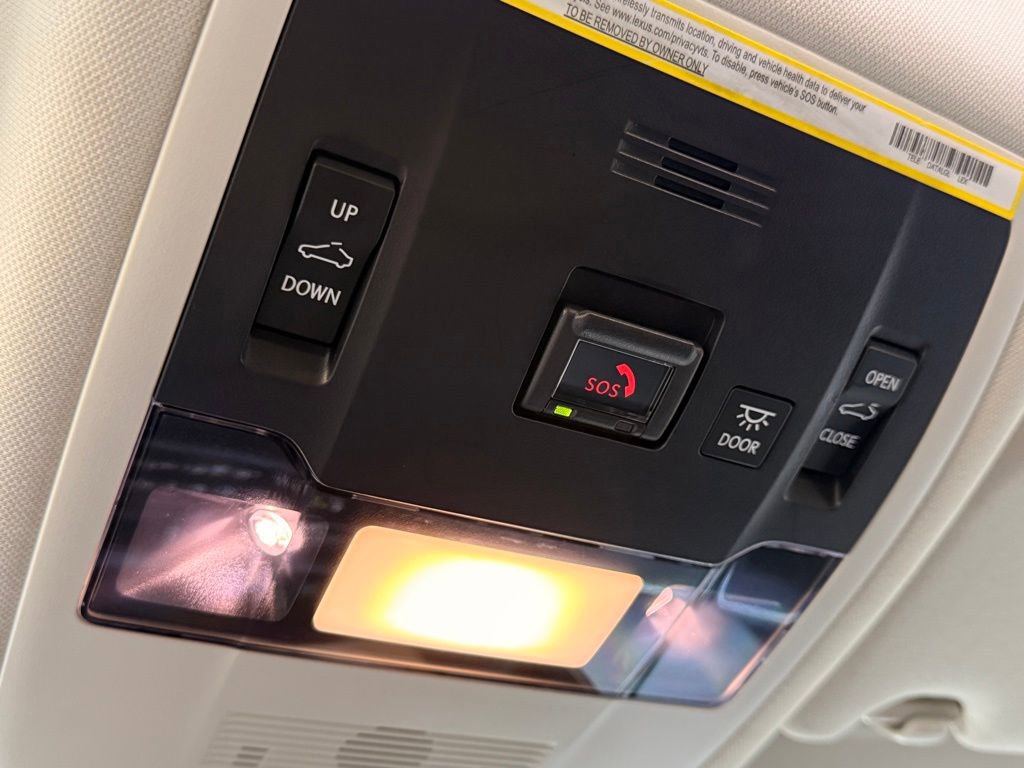 Certified 2025 Lexus ES 350 w/ Accessory Package (Z2) image 30