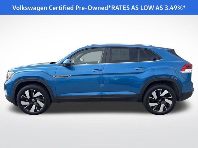 Used 2025 Volkswagen Atlas Cross Sport SE w/ Panoramic Sunroof Package image 2