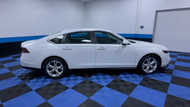 Used 2024 Honda Accord LX image 9