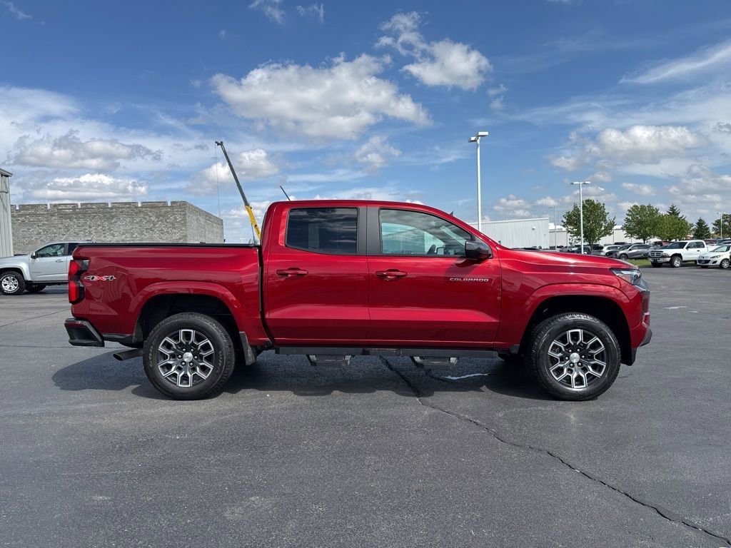 Used 2024 Chevrolet Colorado LT w/ LT Convenience Package III AWD/4WD image 8