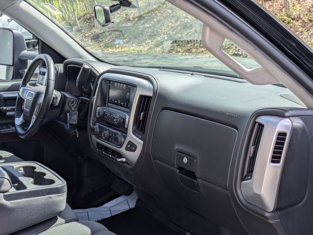 Used 2019 GMC Sierra 1500 SLE w/ SLE Value Package AWD/4WD image 35