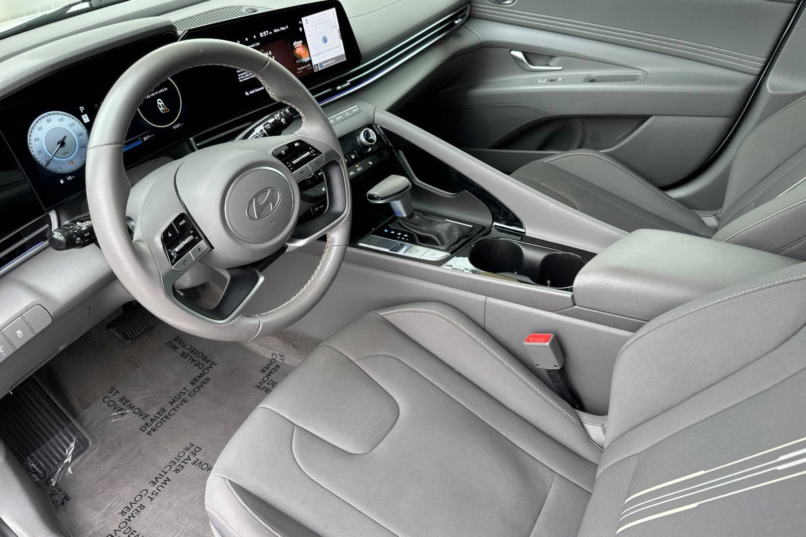 Used 2024 Hyundai Elantra SEL w/ Convenience Package FWD image 10