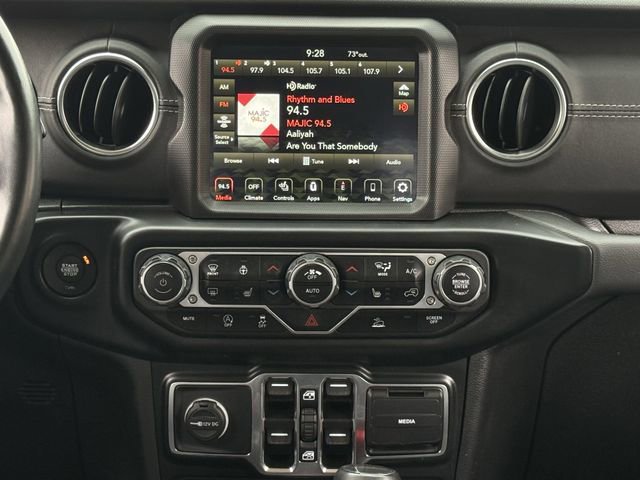 Used 2022 Jeep Gladiator Overland w/ Popular Equipment Package AWD/4WD image 17