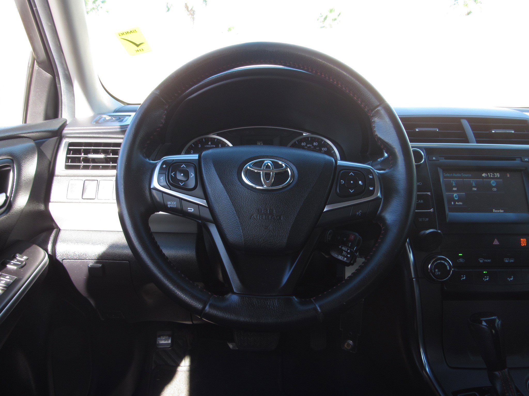 Used 2016 Toyota Camry image 21