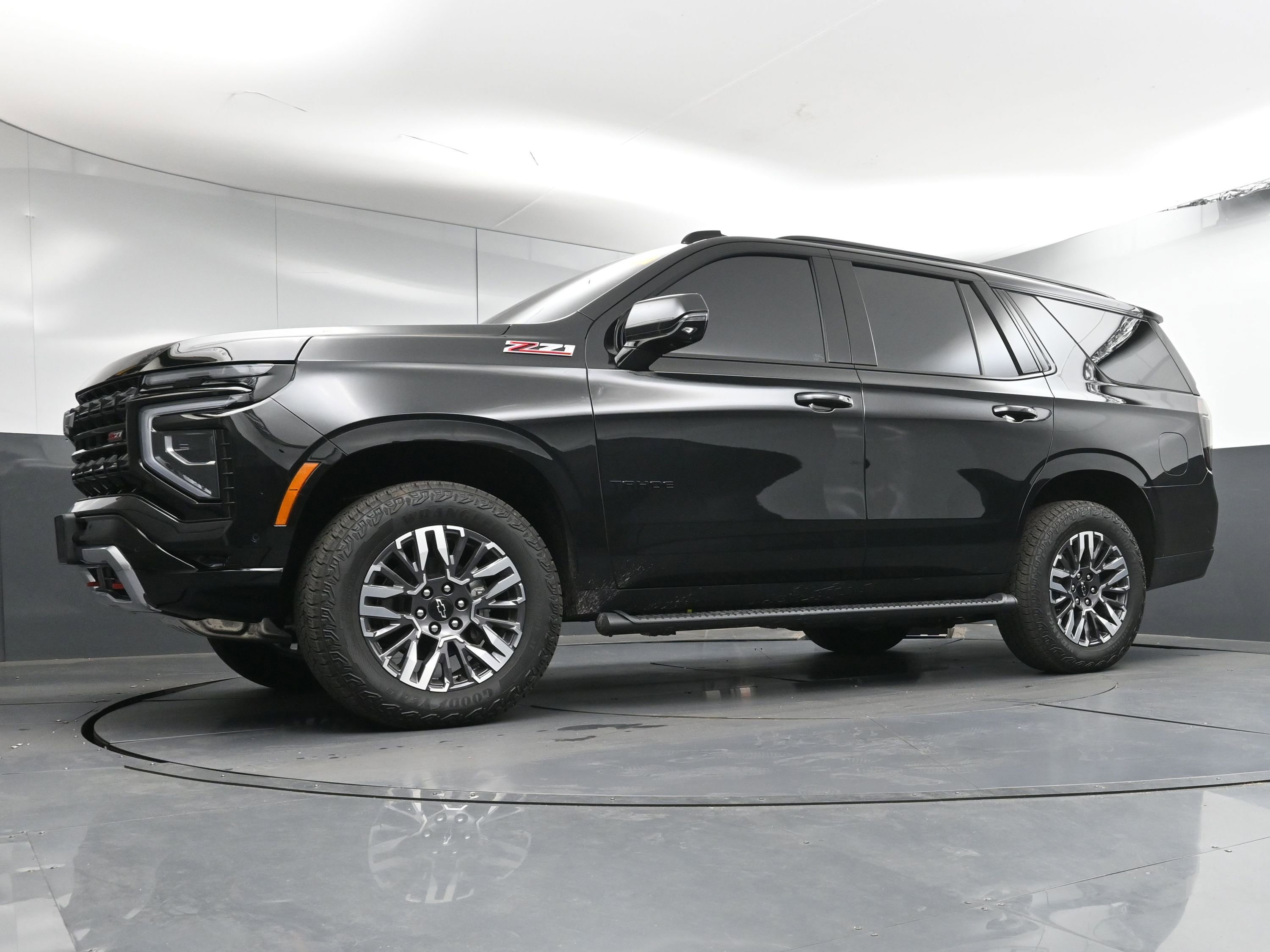 Used 2026 Chevrolet Tahoe Z71 w/ Comfort Package image 23