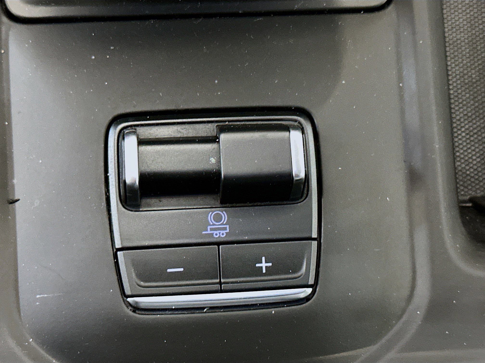 Used 2025 GMC Sierra 1500 AT4 image 26