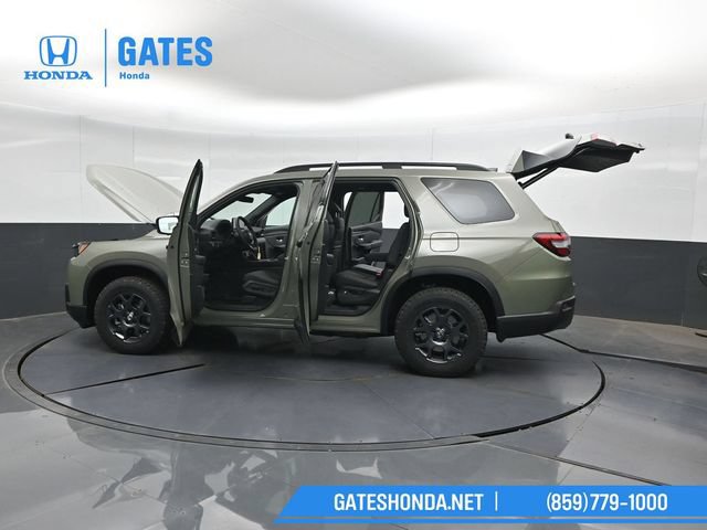 New 2026 Honda Pilot TrailSport image 58
