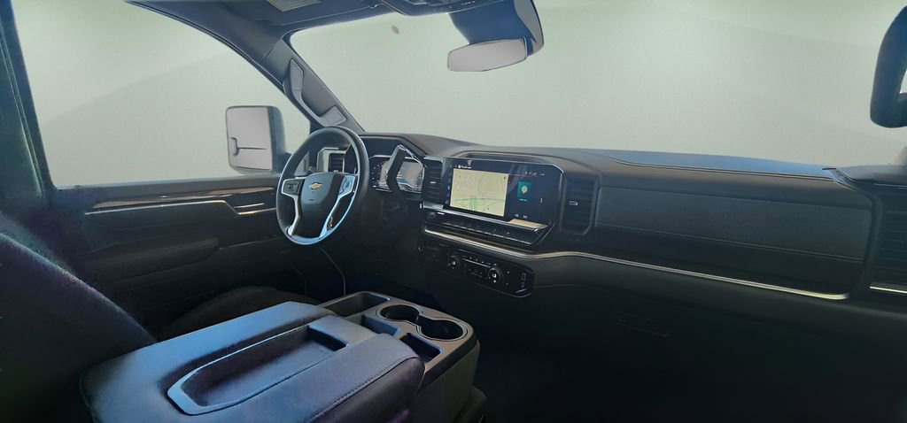 Used 2025 Chevrolet Silverado 2500 LT w/ Convenience Package image 25