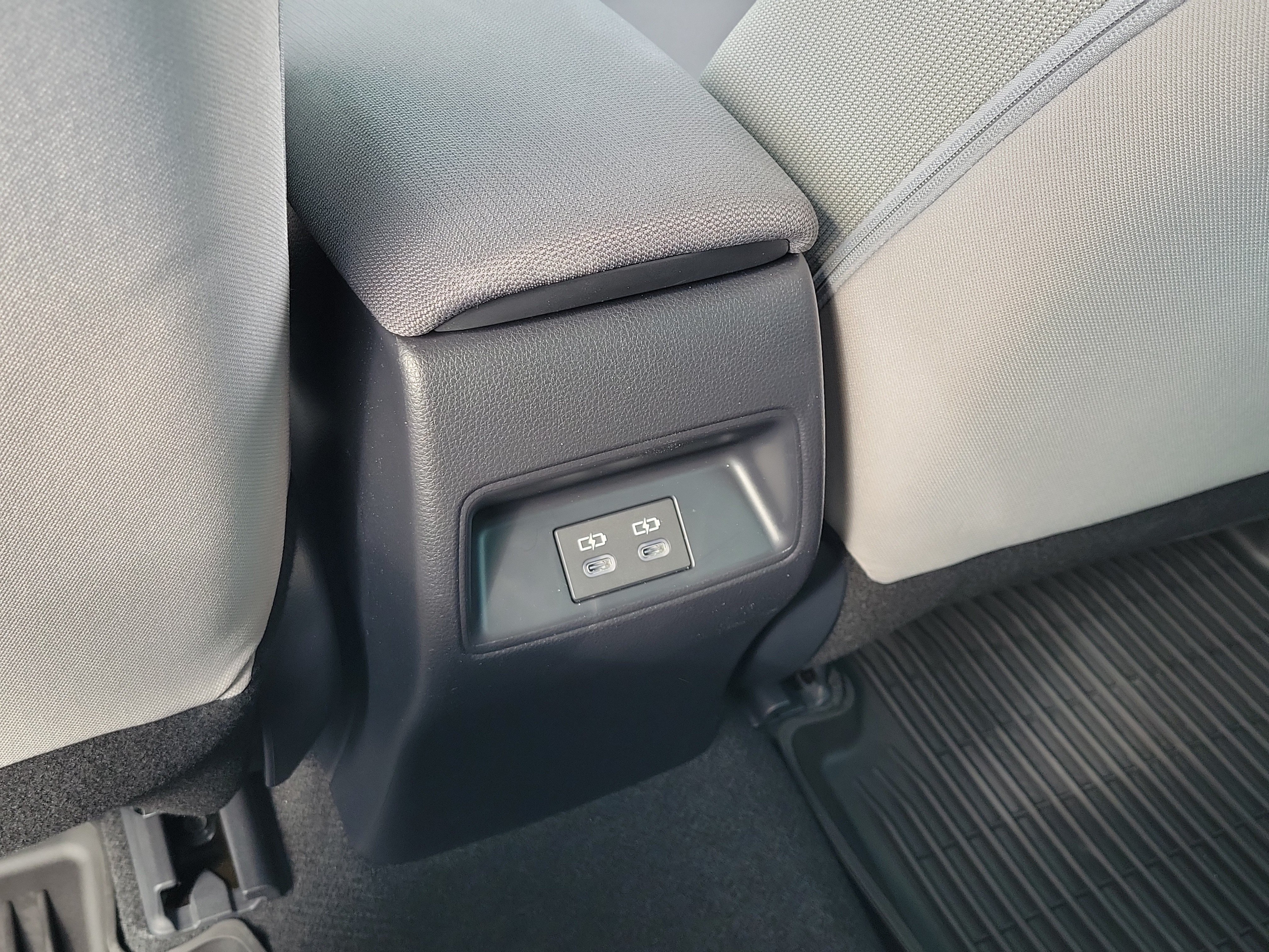 Used 2026 Toyota Corolla LE FWD image 14