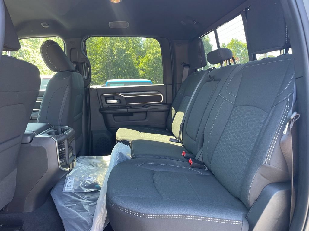 New 2026 RAM 2500 Big Horn AWD/4WD image 9