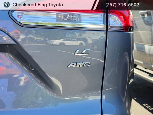 Certified 2025 Toyota Corolla Cross LE AWD/4WD image 8