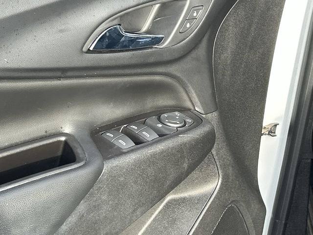 Used 2018 Chevrolet Equinox LT AWD/4WD image 18