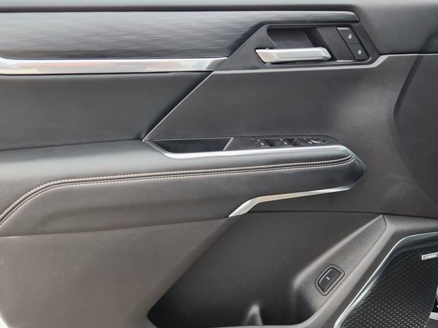 Used 2025 GMC Acadia Elevation image 22