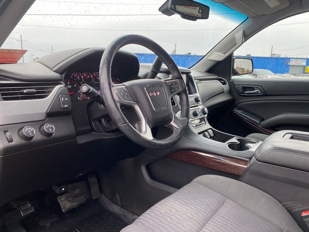 Used 2016 GMC Yukon XL SLE w/ Convenience Package image 8