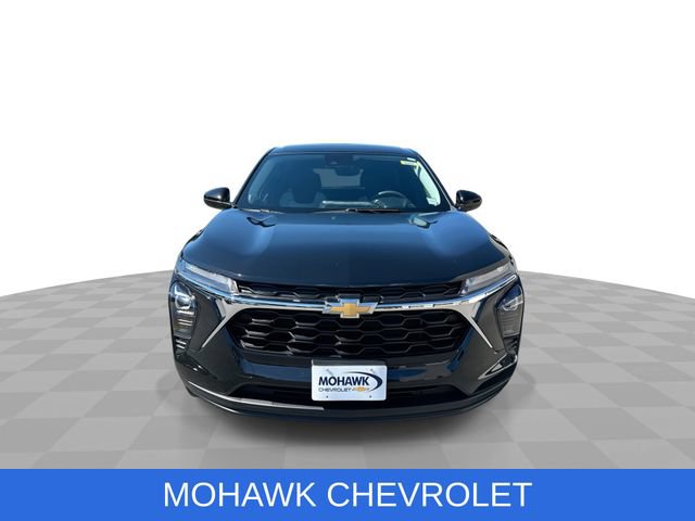 Certified 2024 Chevrolet Trax LS w/ LS Convenience Package FWD image 3