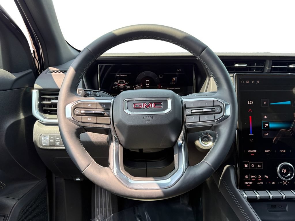 Used 2025 GMC Terrain Elevation w/ Elevation Premium Package AWD/4WD image 12