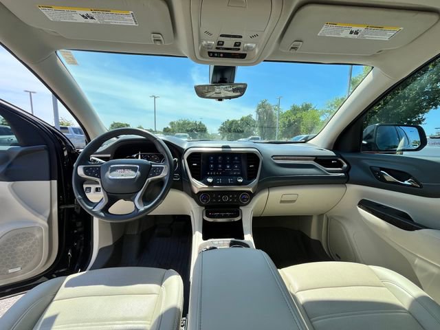 Used 2021 GMC Acadia Denali w/ Denali Technology Package FWD image 11