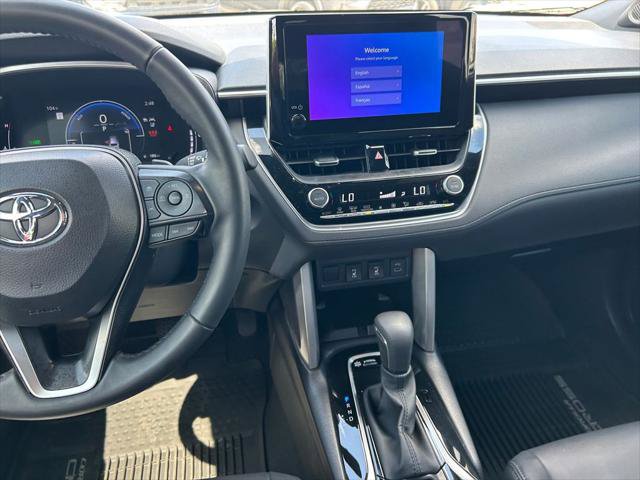 Certified 2024 Toyota Corolla Cross AWD Hybrid w/ Convenience Package image 18