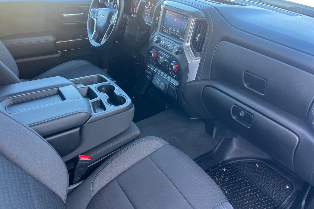 Used 2021 Chevrolet Silverado 1500 LT w/ Work Truck Package image 12