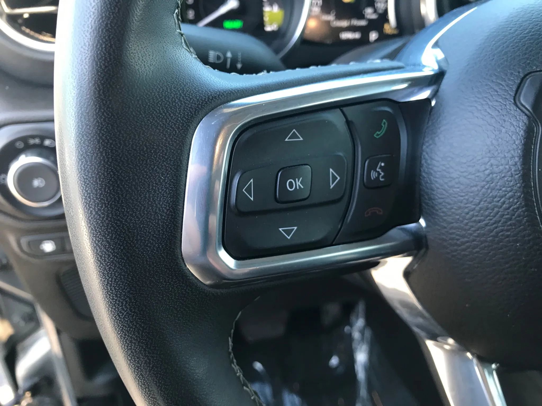 Used 2023 Jeep Wrangler Unlimited Sahara image 15