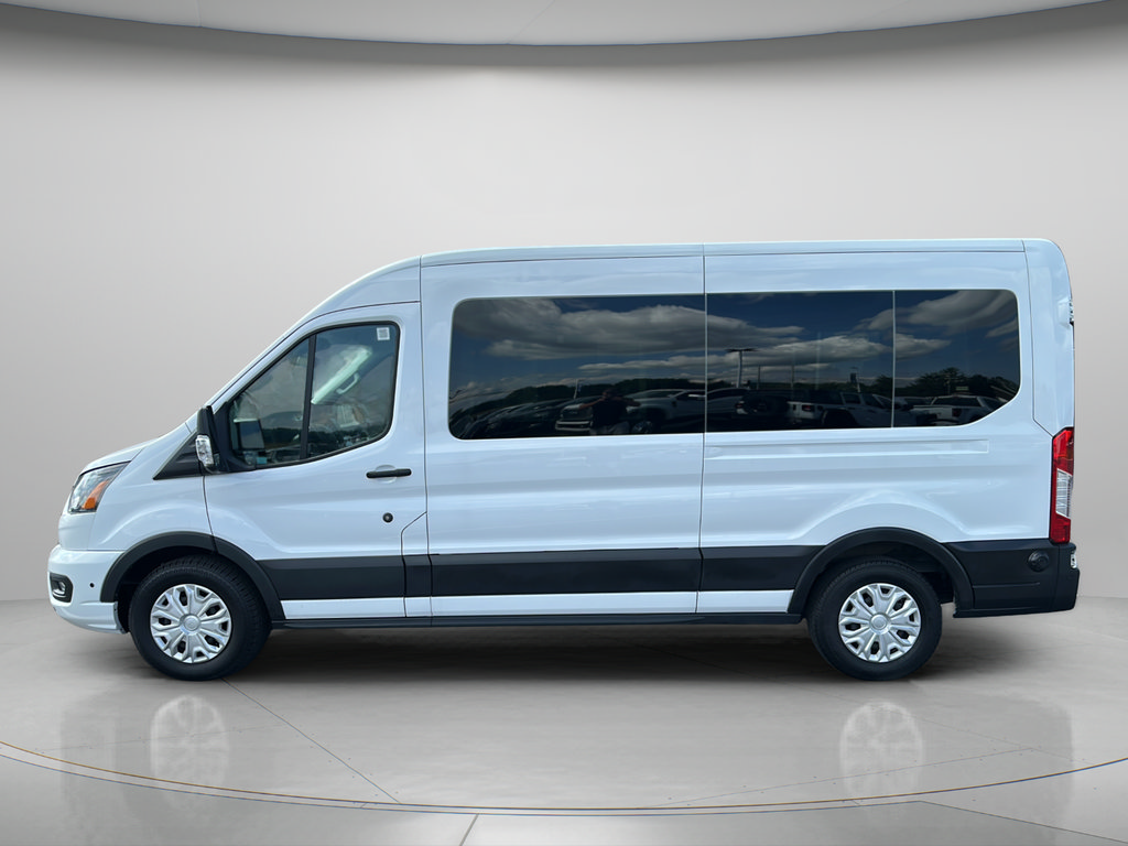 Used 2024 Ford Transit 350 XLT RWD image 4