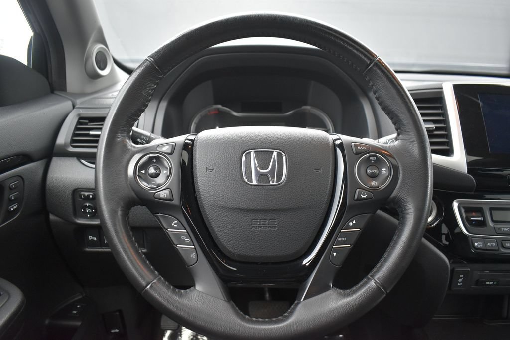 Used 2017 Honda Pilot Touring image 13