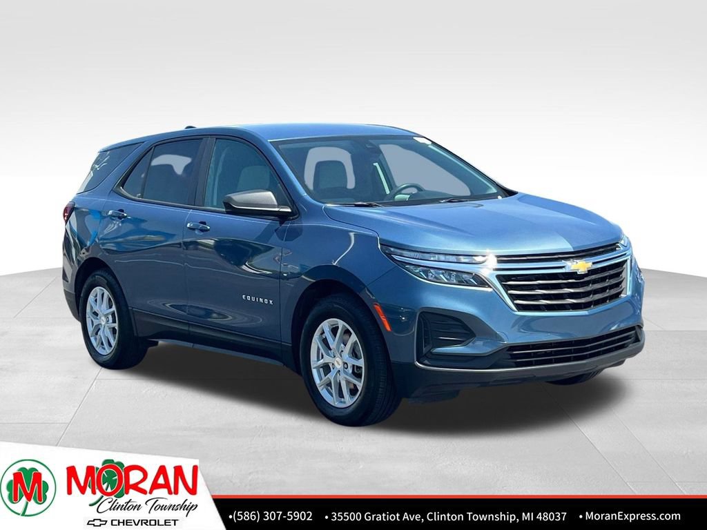 Certified 2024 Chevrolet Equinox LS w/ LS Convenience Package FWD image 9
