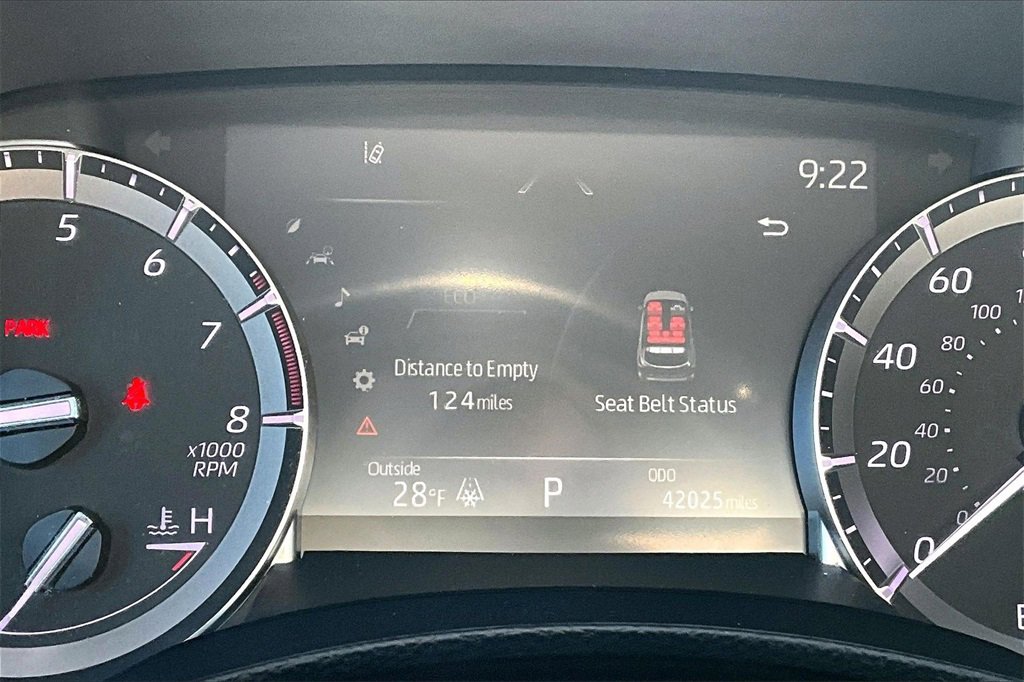 Certified 2022 Toyota Highlander XLE image 2