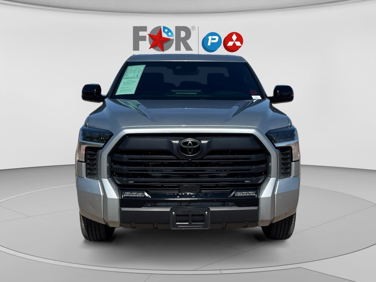 Used 2025 Toyota Tundra Limited AWD/4WD image 8