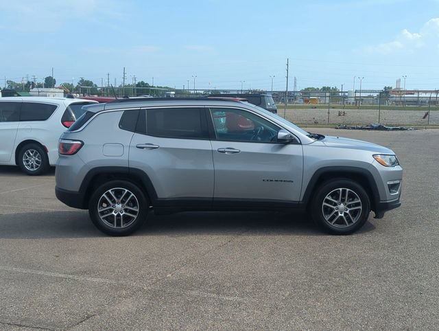Certified 2020 Jeep Compass Latitude image 2