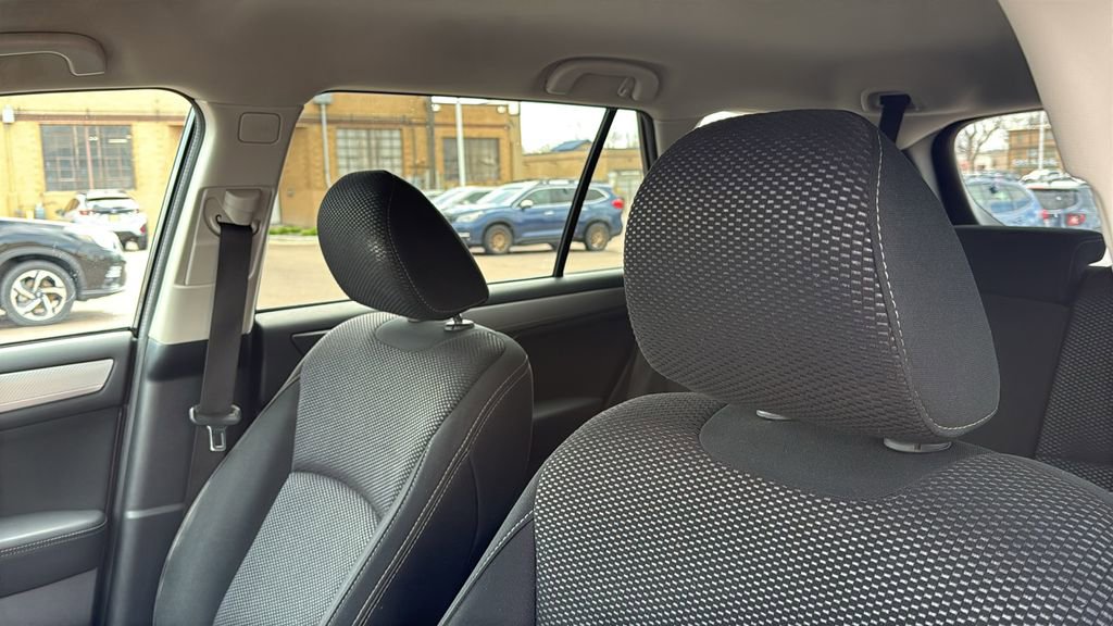 Used 2016 Subaru Outback 2.5i Premium image 20