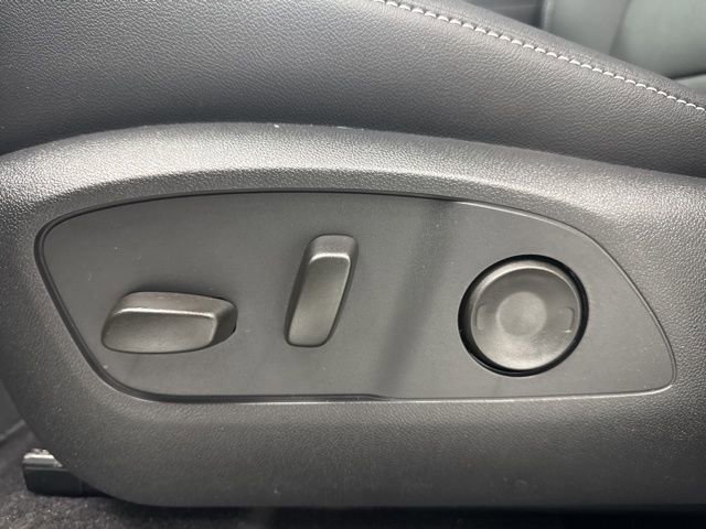 New 2026 Chevrolet Traverse LT w/ Sun and Wheel Package image 10