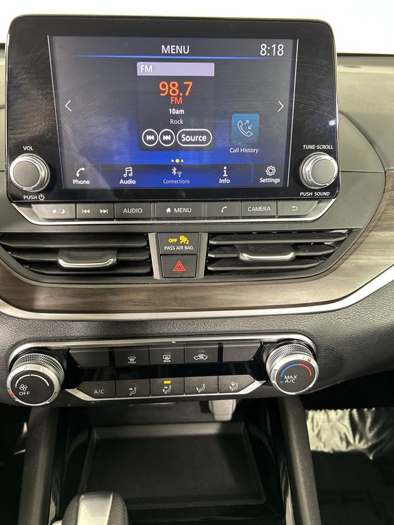 Used 2024 Nissan Altima 2.5 SV image 13