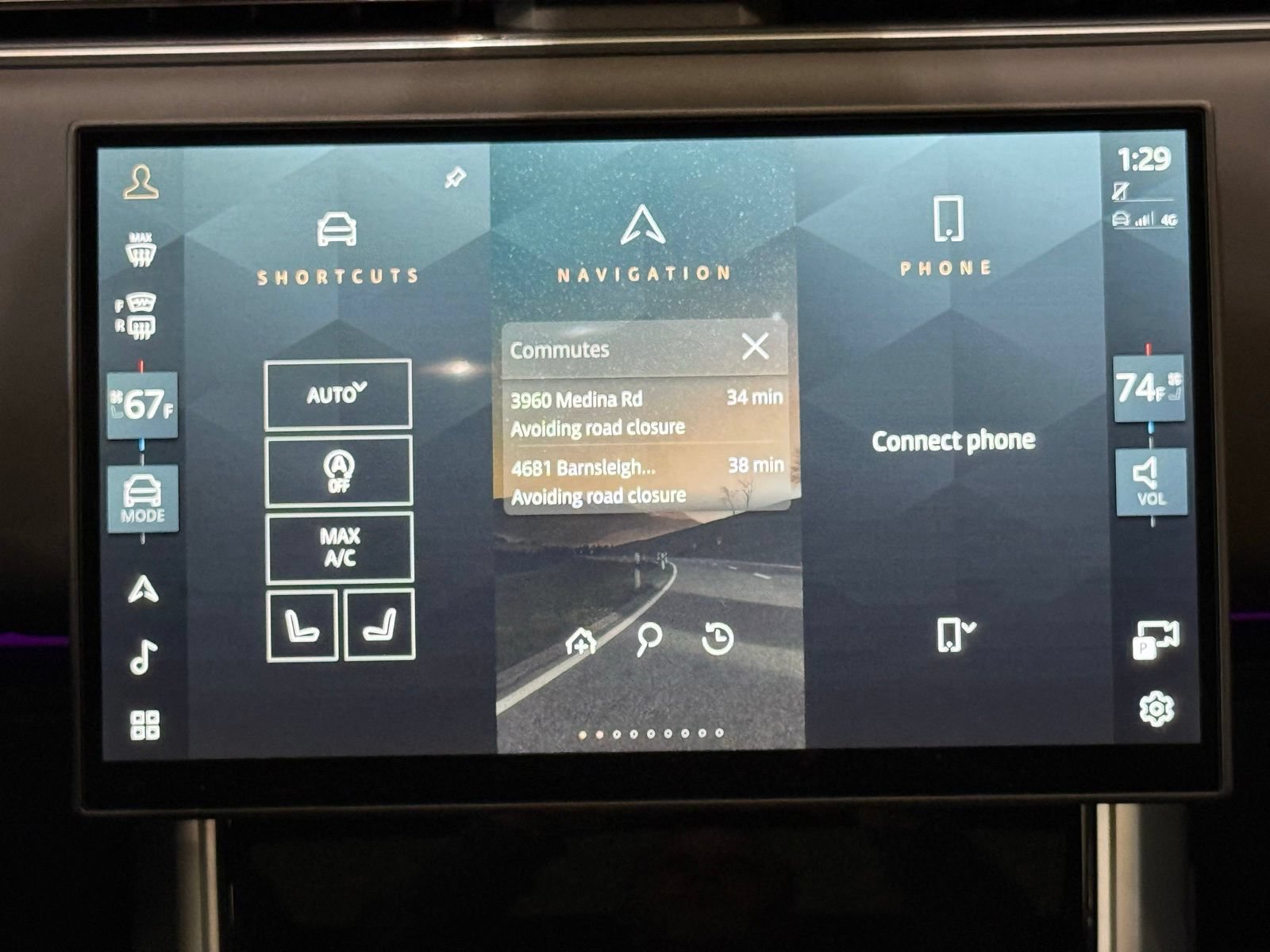 New 2025 Land Rover Range Rover Long Wheelbase SE AWD/4WD image 24