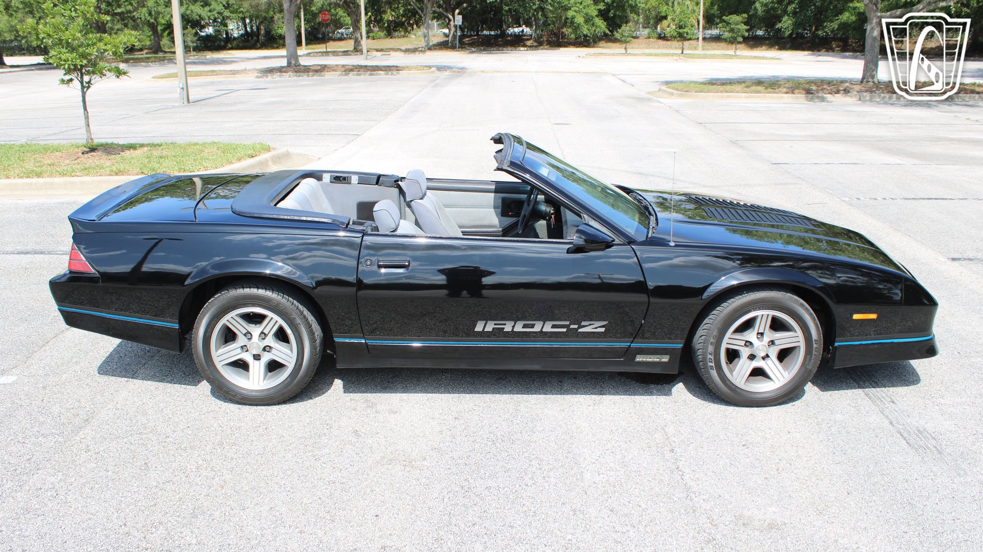 Used 1988 Chevrolet Camaro LT RWD image 25