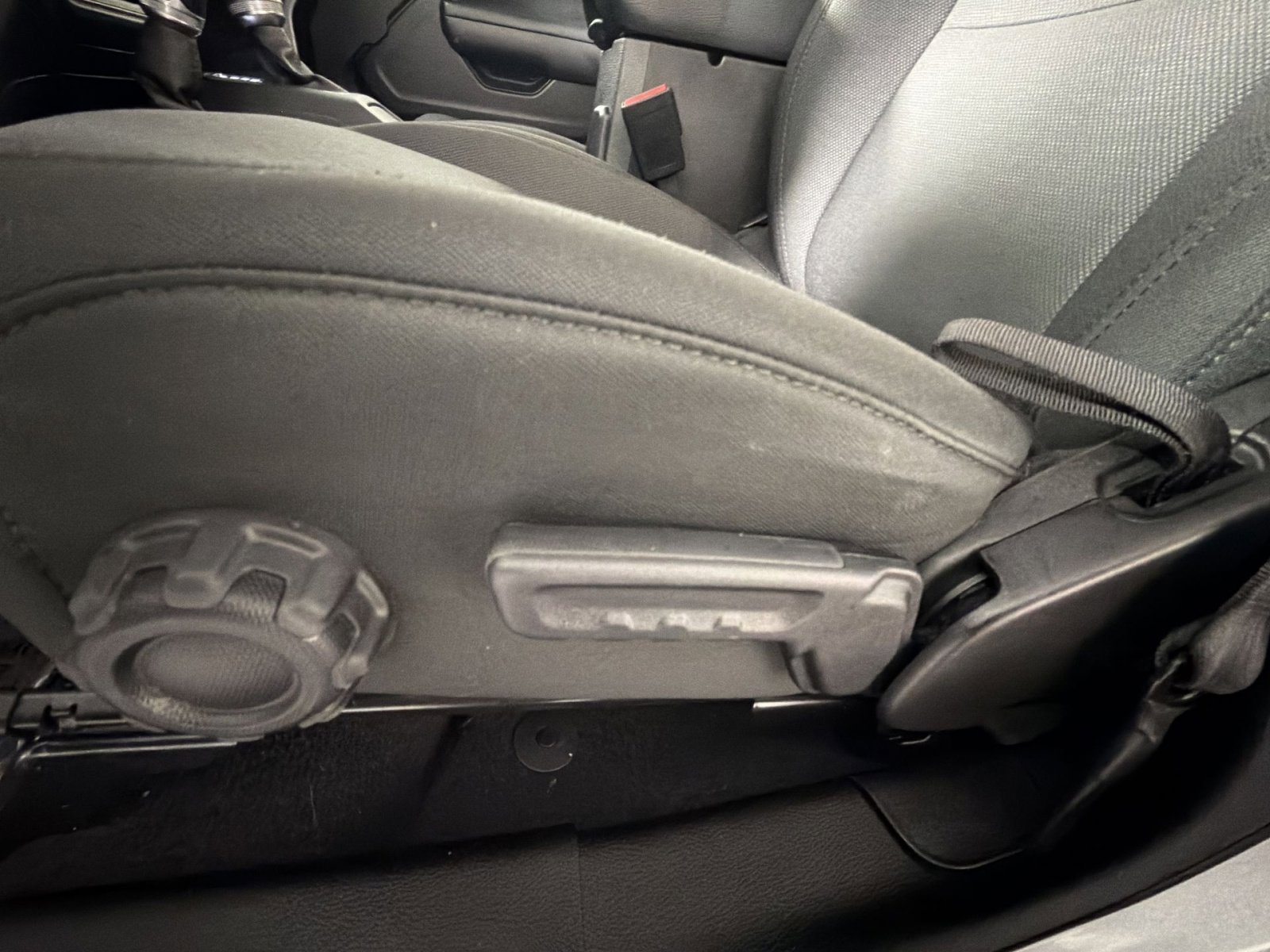 Used 2021 Jeep Wrangler Unlimited Sport image 14