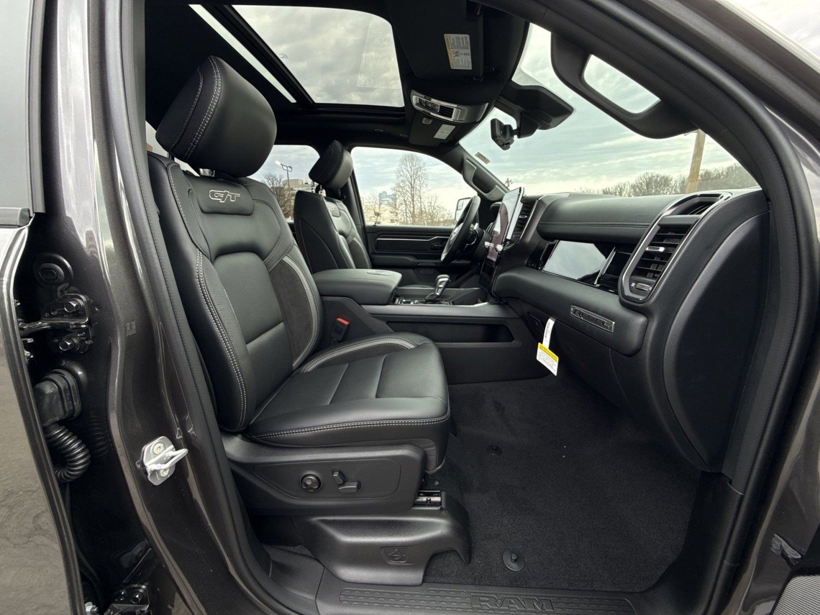 New 2026 RAM 1500 Rebel w/ G/T Package image 28