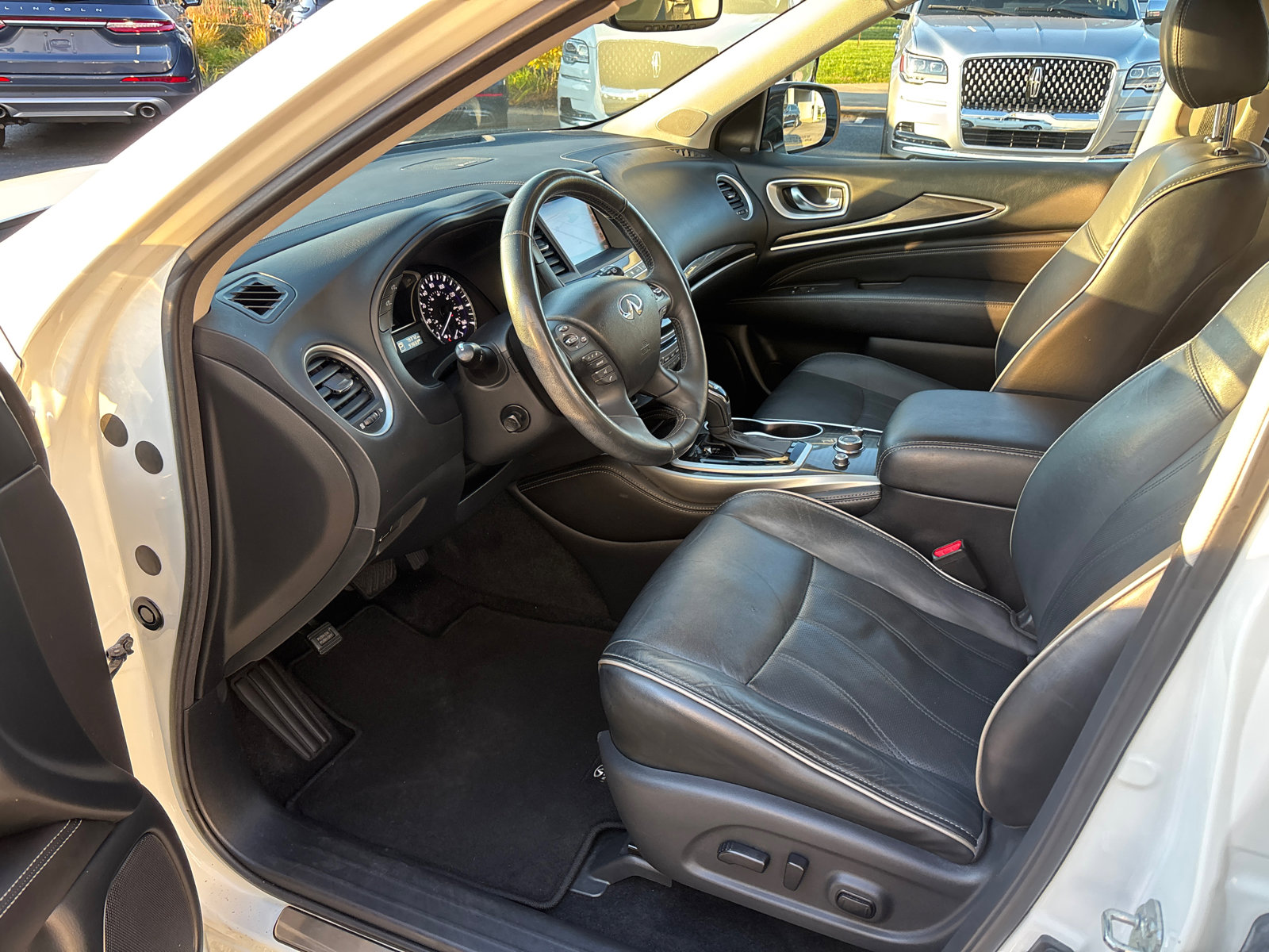 Used 2020 INFINITI QX60 Luxe w/ Essential Package image 25