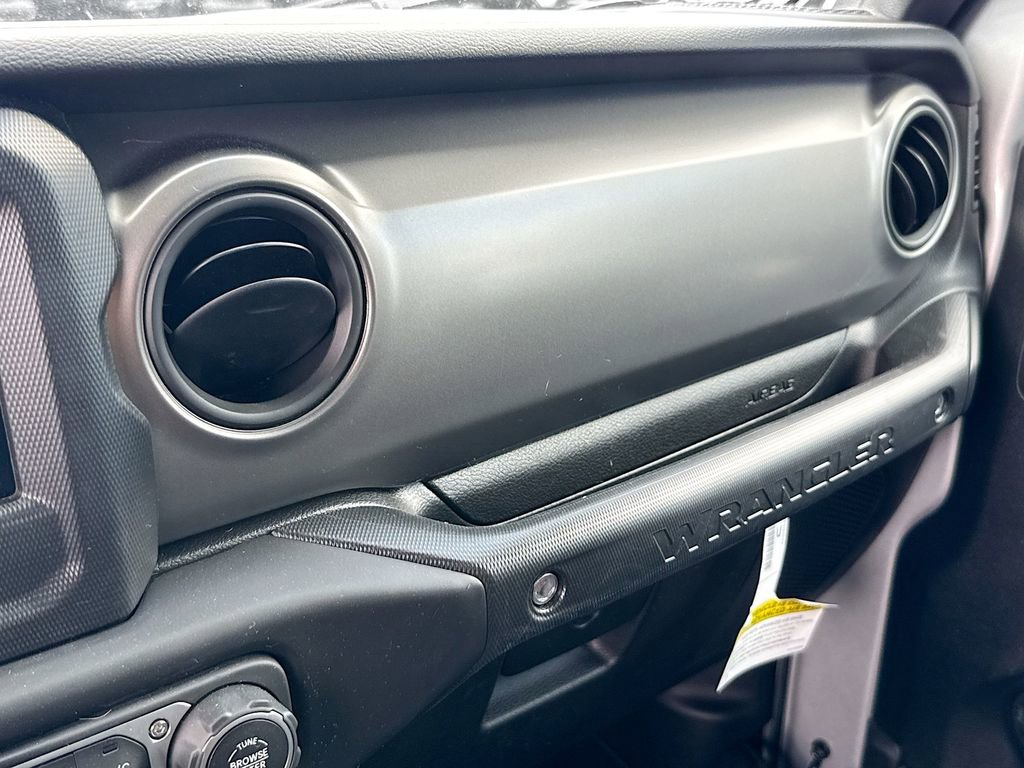 Used 2023 Jeep Wrangler Unlimited image 22