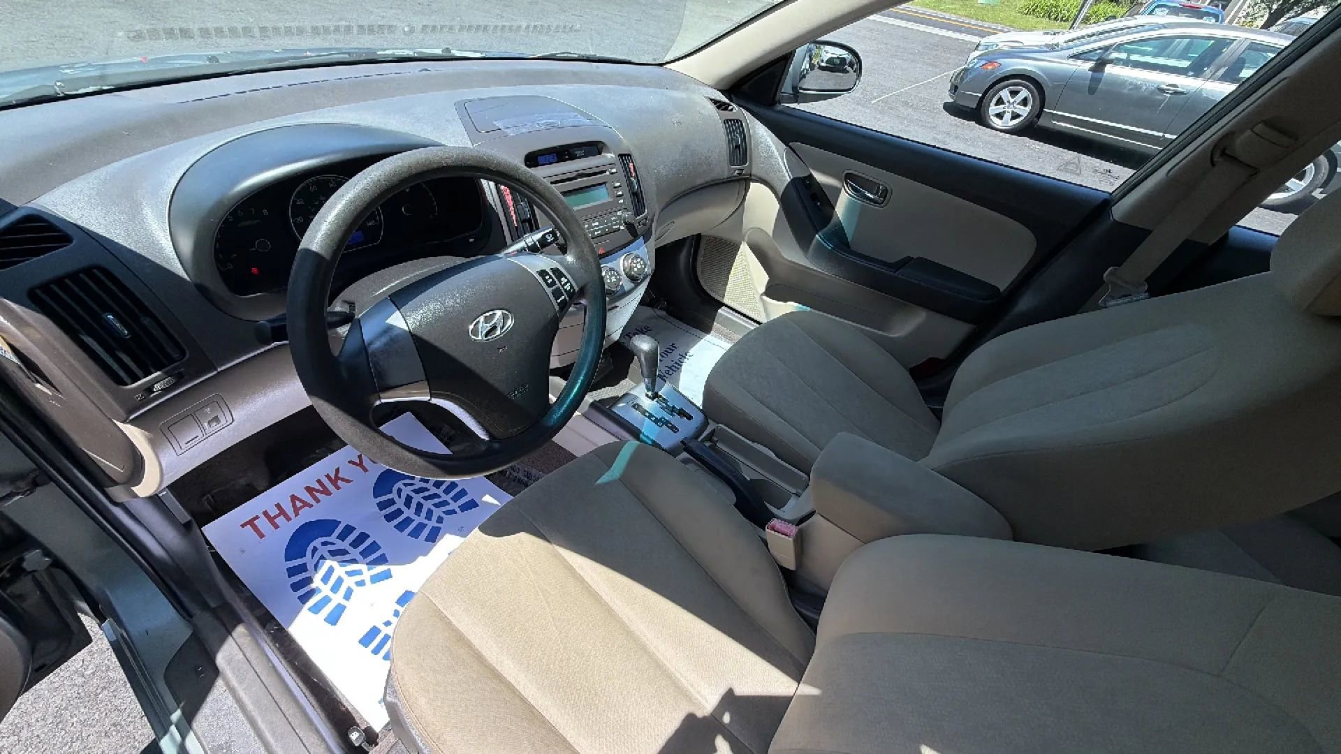 Used 2010 Hyundai Elantra GLS FWD image 11