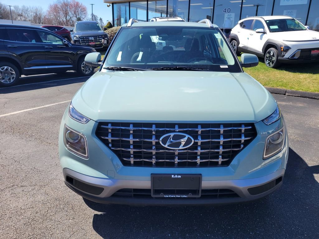 New 2025 Hyundai Venue SEL image 9