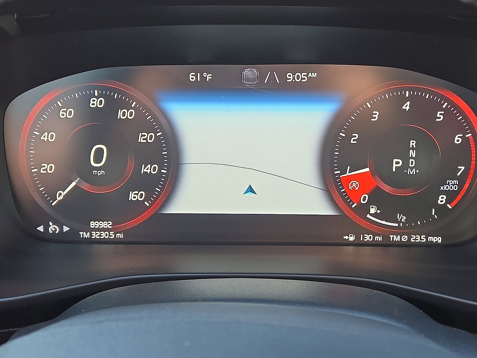 Used 2022 Volvo XC40 T5 R-Design w/ Climate Package AWD/4WD image 14