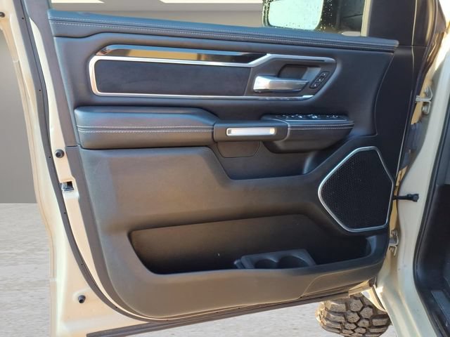 Used 2022 RAM 1500 Laramie w/ Sport Appearance Package AWD/4WD image 13