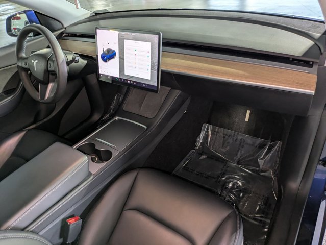 Used 2021 Tesla Model Y Long Range AWD/4WD image 22