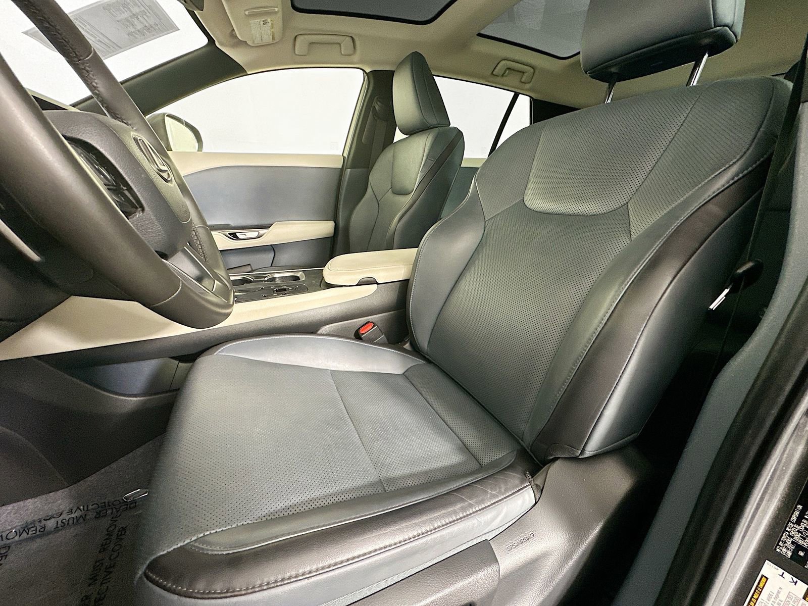 Used 2023 Lexus RZ 450e Premium w/ Technology Package image 21