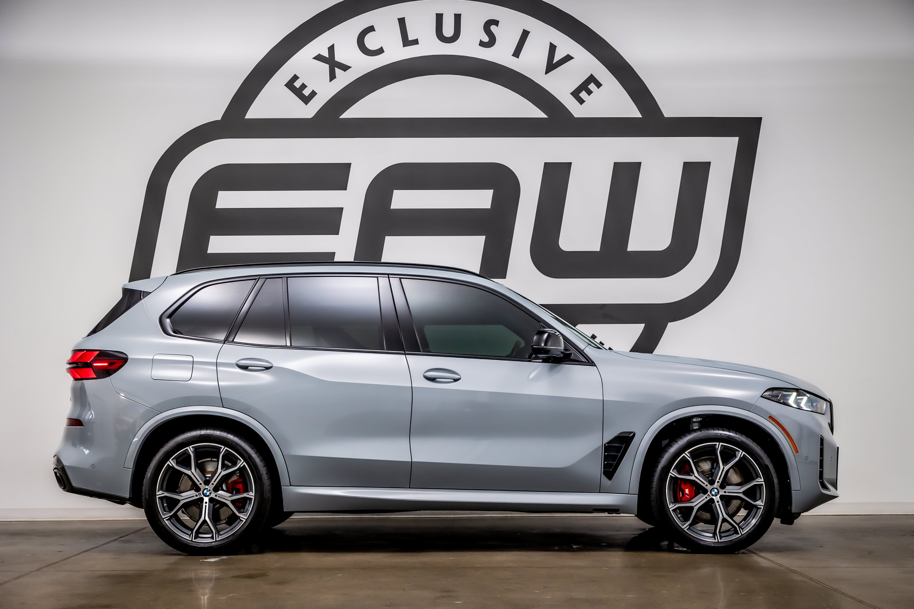 Used 2024 BMW X5 M60i AWD/4WD image 9