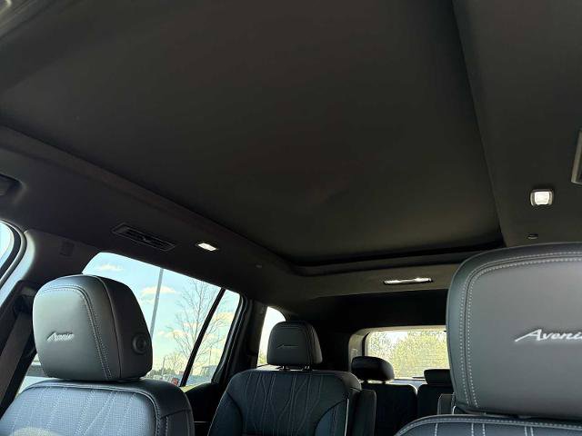 New 2026 Buick Enclave Avenir w/ Super Cruise Package image 4