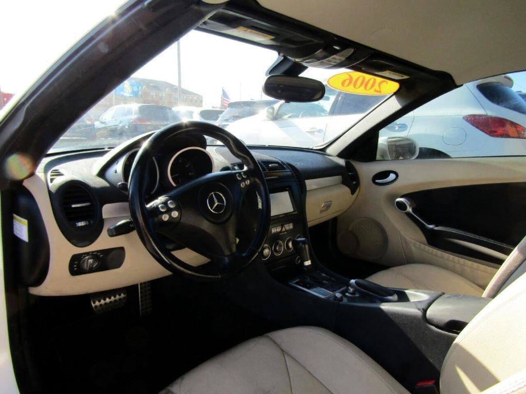 Used 2006 Mercedes-Benz SLK 350 image 11