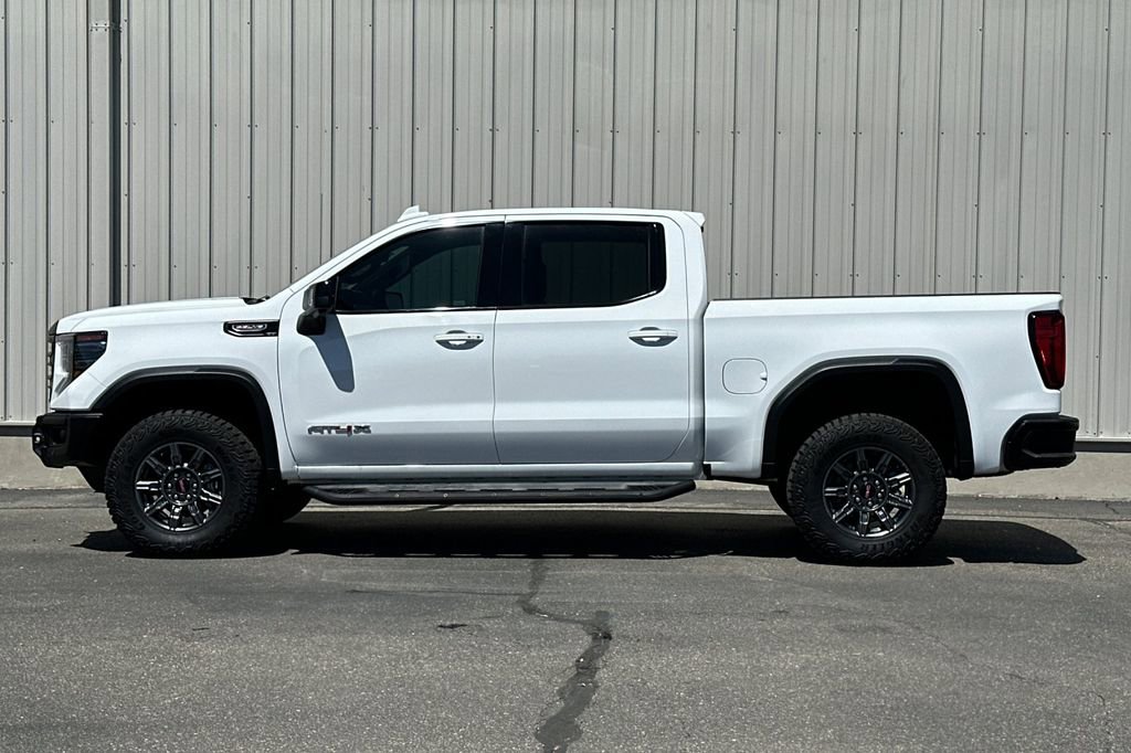 Used 2024 GMC Sierra 1500 AT4X image 7